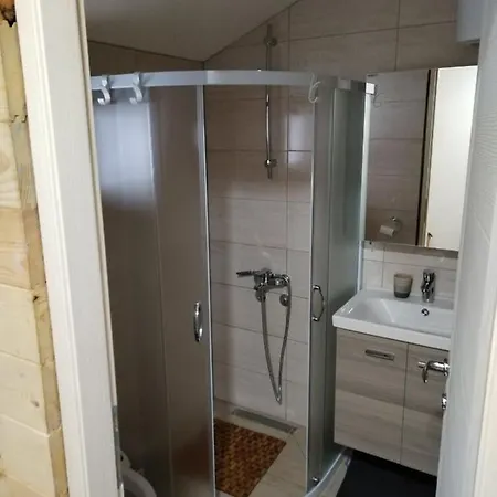 Milica 1 Mezdrejska 87